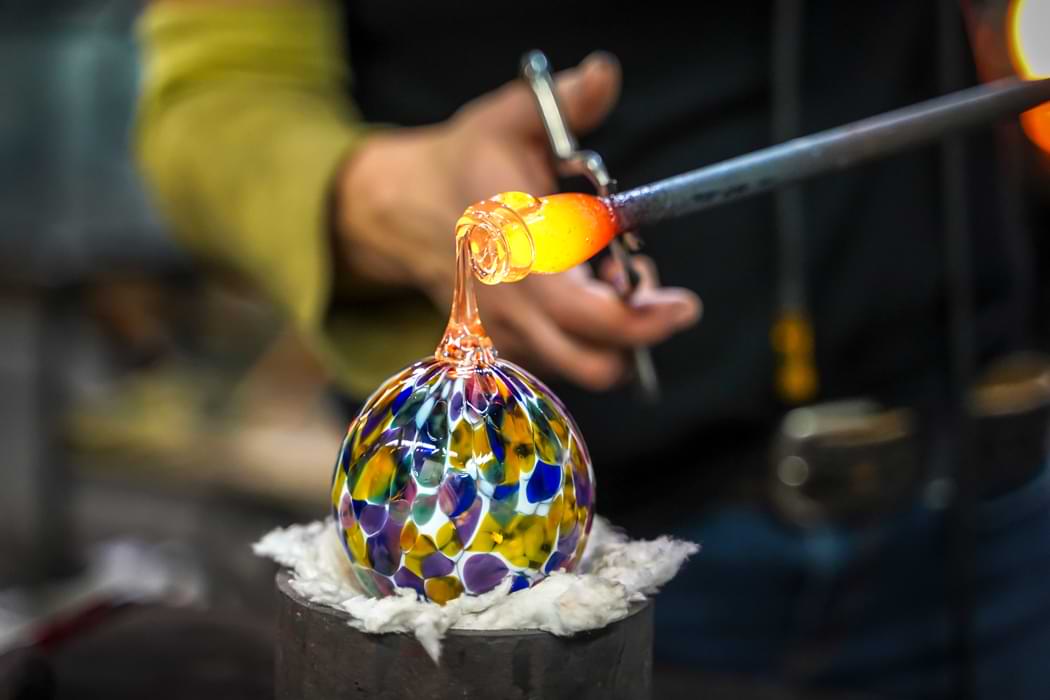 DISCOVERING THE ART OF GLASSMAKING AND VISITING GLASSWORKS